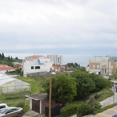 Apartment Stay Διαμέρισμα *
